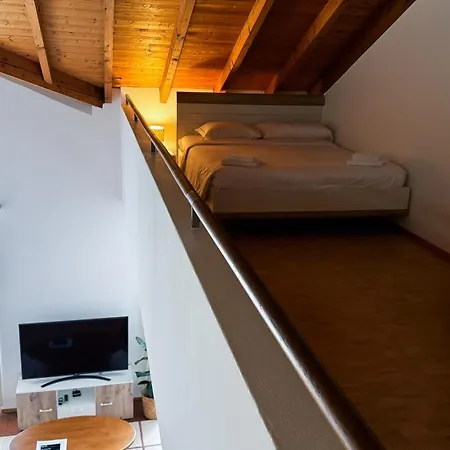 Piazza Grande Duplex Apartament